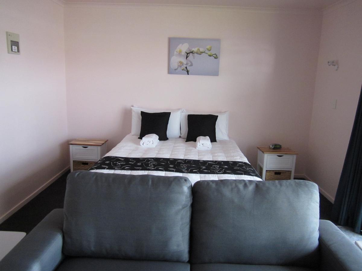 Kiwi Court Motel Хауера Екстериор снимка