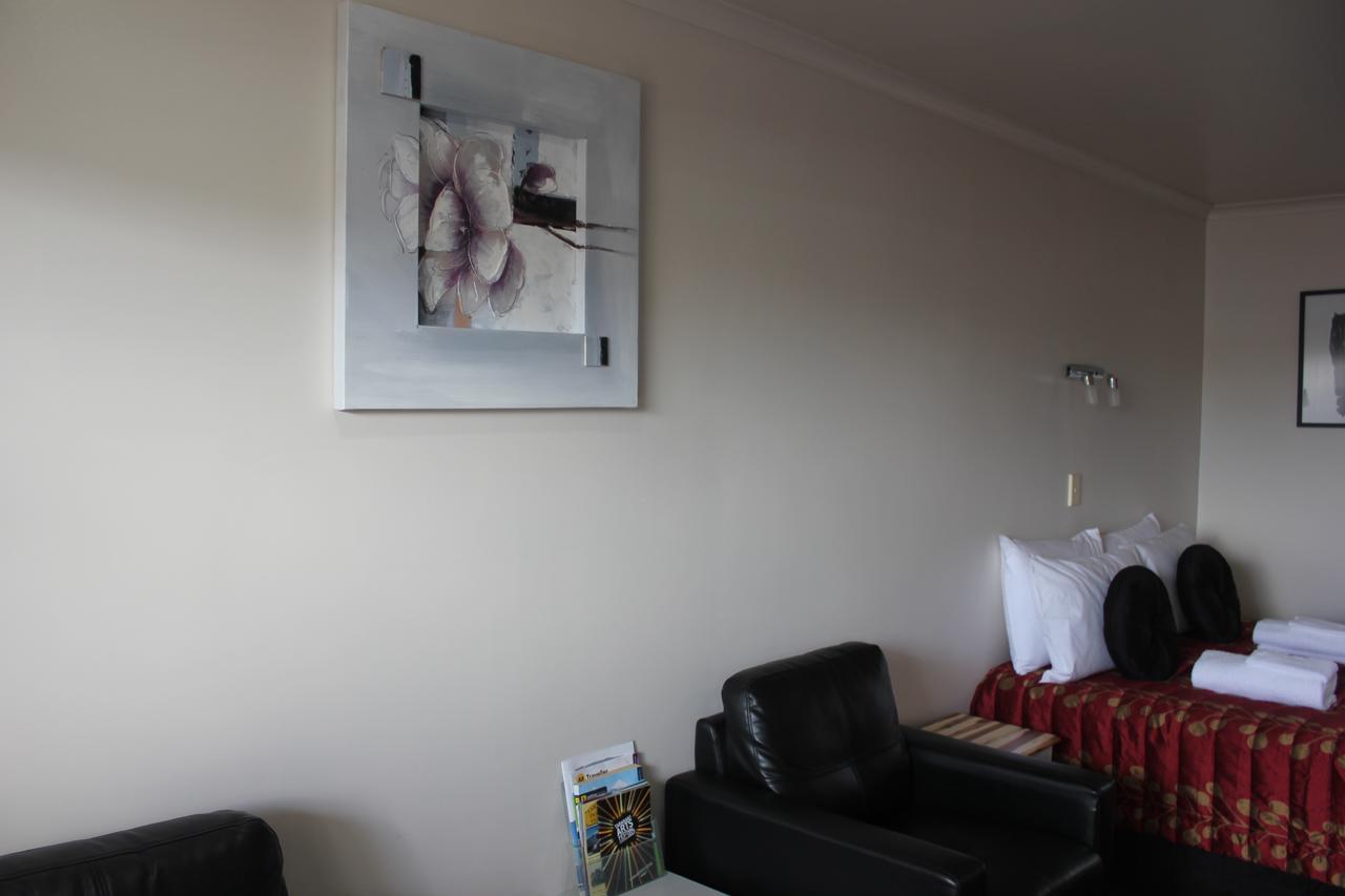 Kiwi Court Motel Хауера Екстериор снимка