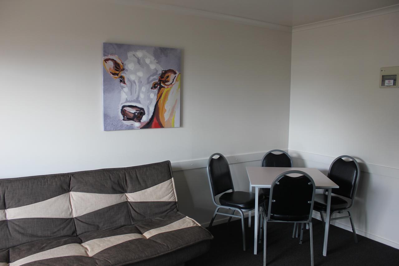 Kiwi Court Motel Хауера Екстериор снимка